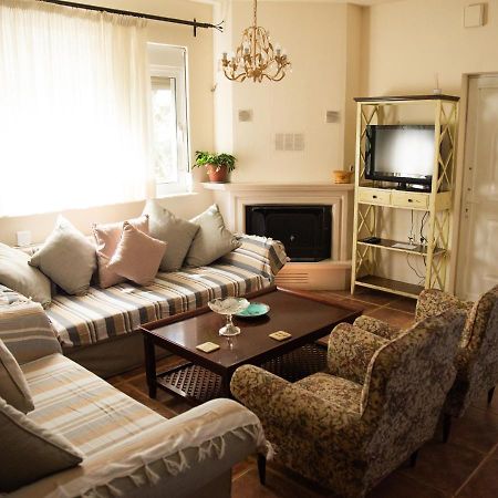 The Early Bird - Cosy 2-Floor House With Garden Villa Александруполис Екстериор снимка