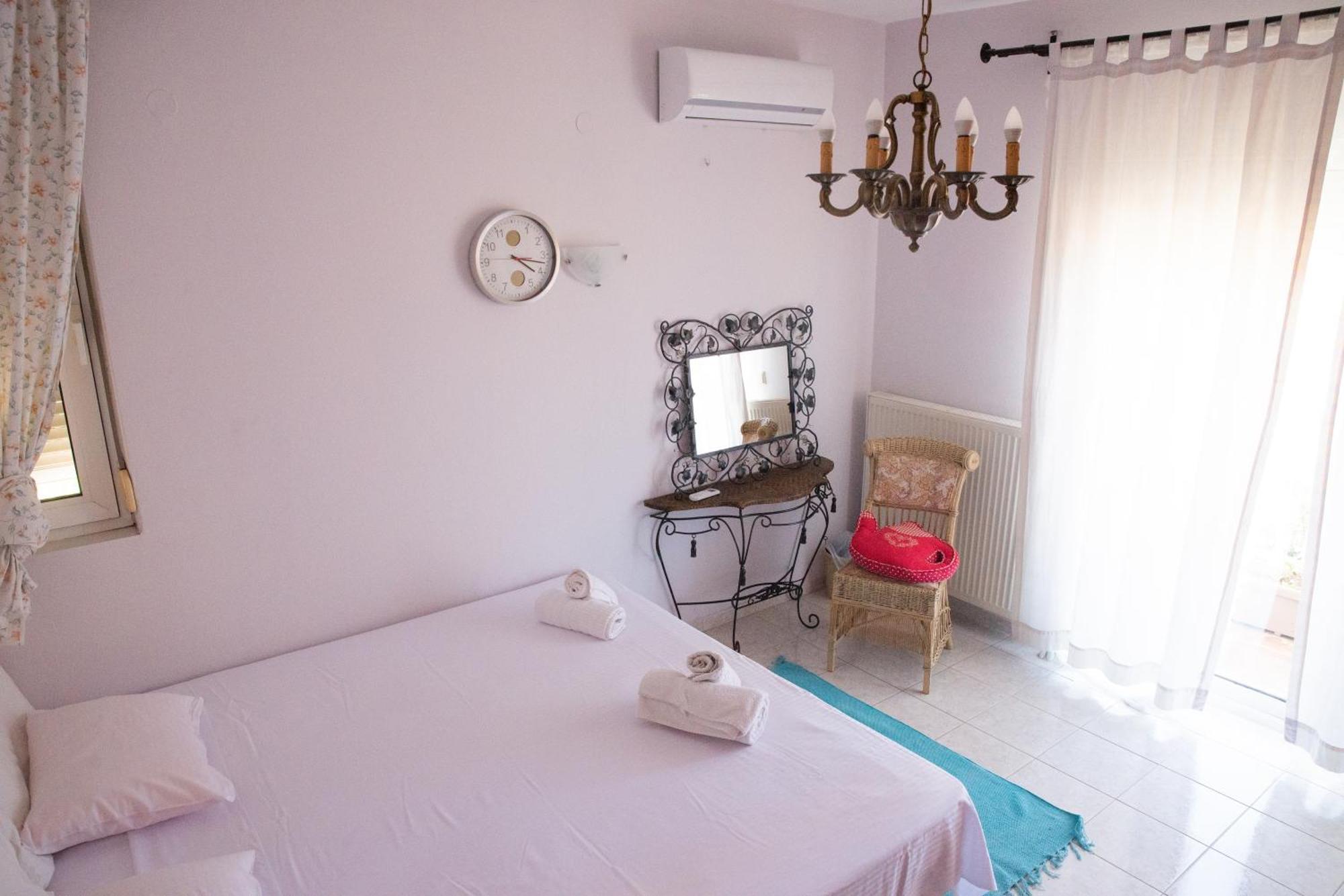 The Early Bird - Cosy 2-Floor House With Garden Villa Александруполис Екстериор снимка