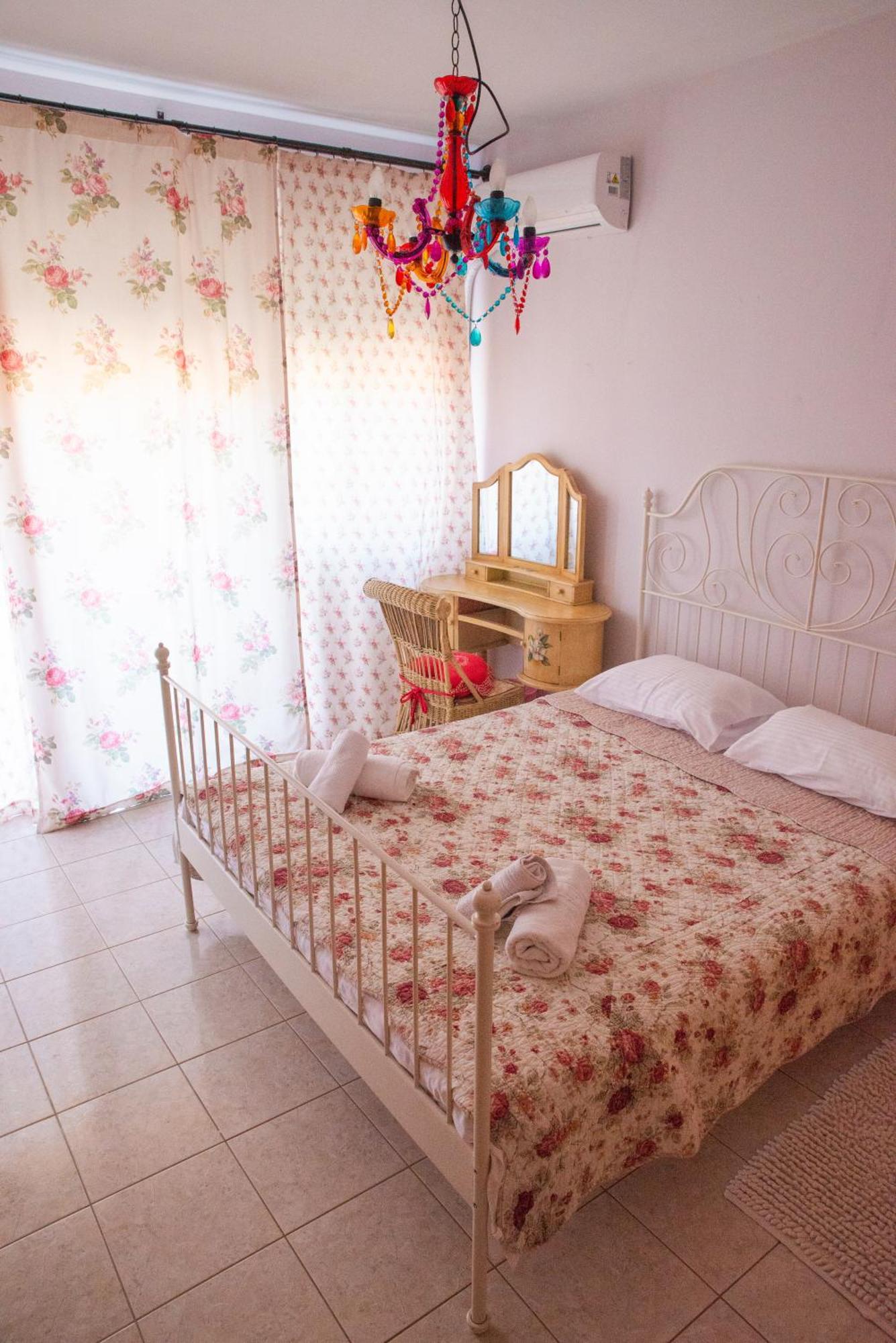 The Early Bird - Cosy 2-Floor House With Garden Villa Александруполис Екстериор снимка